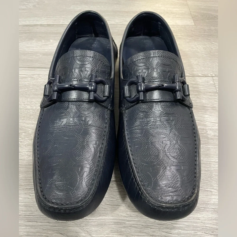 Ferragamo ‘Parigi’ Driving Loafers Dark Navy size 8 - Picture 2 of 6